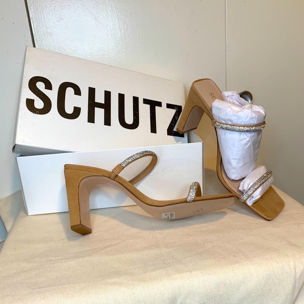 **SOLD** NEW Schutz Sandal — Salwa — Honey Beige